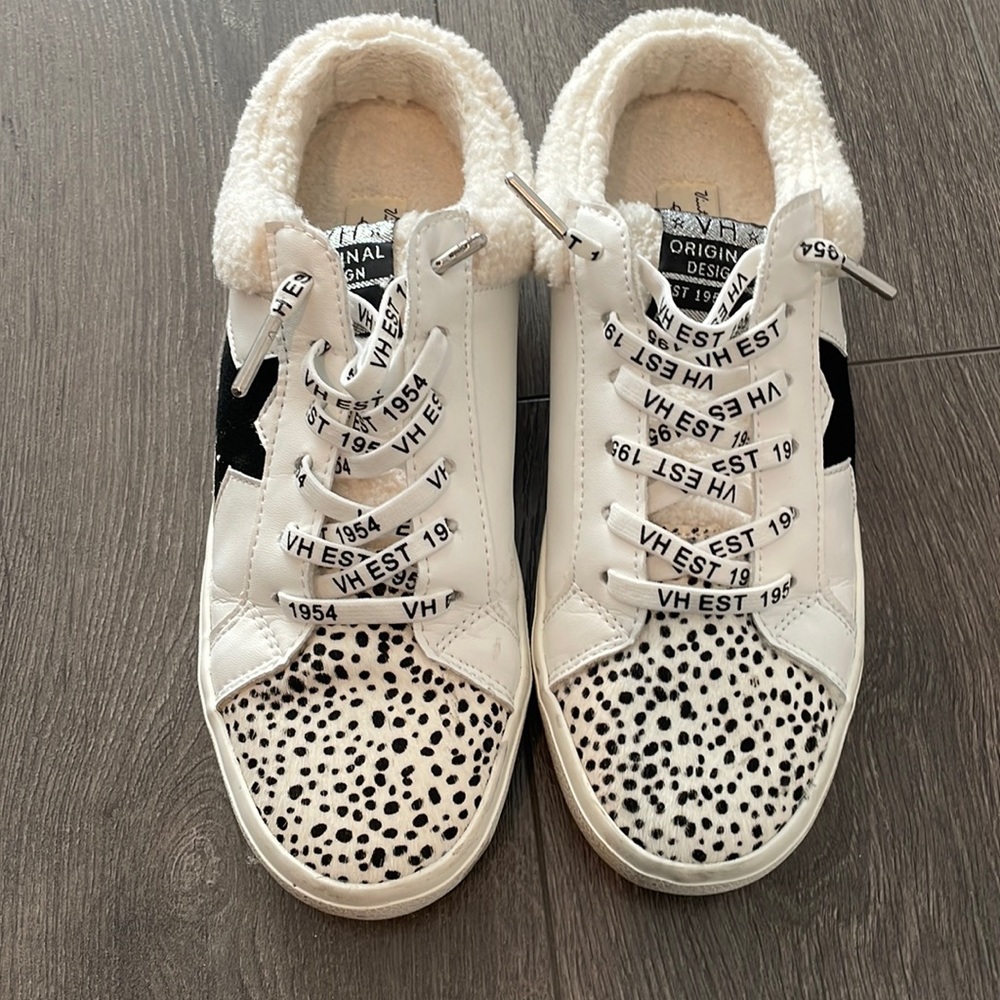 GG dupes! Worn twice. Perfect for Fall.